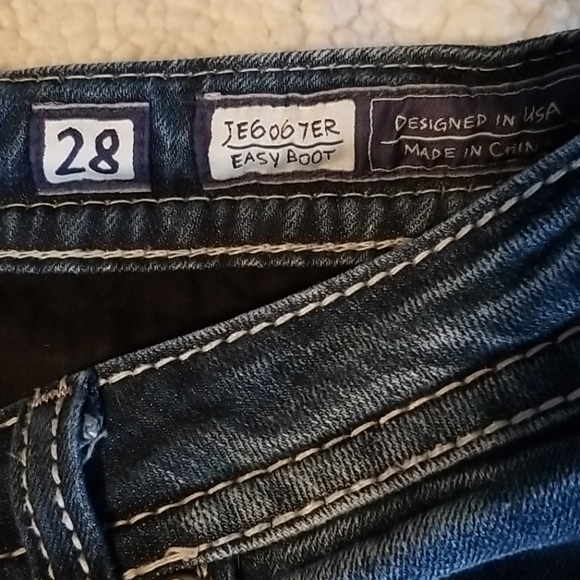 🌹Miss Me Jeans🌹 - Picture 3 of 7